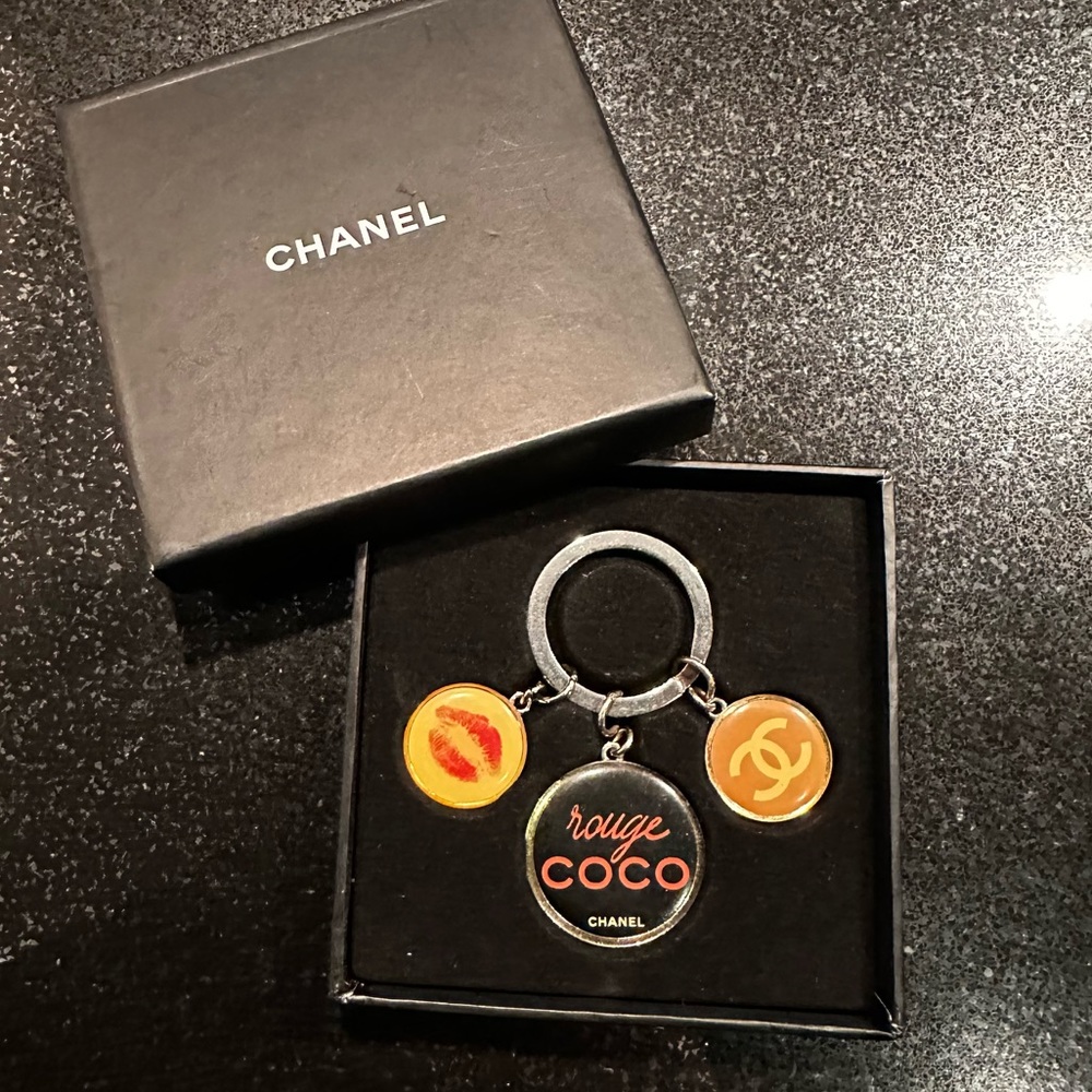 CHANEL key chain